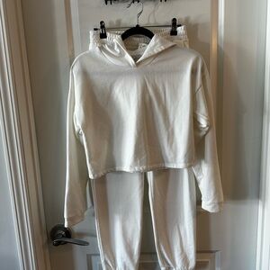 IRIS Cream Cropped Hoodie & Jogger Set | Women’s Size M | Lounge Set